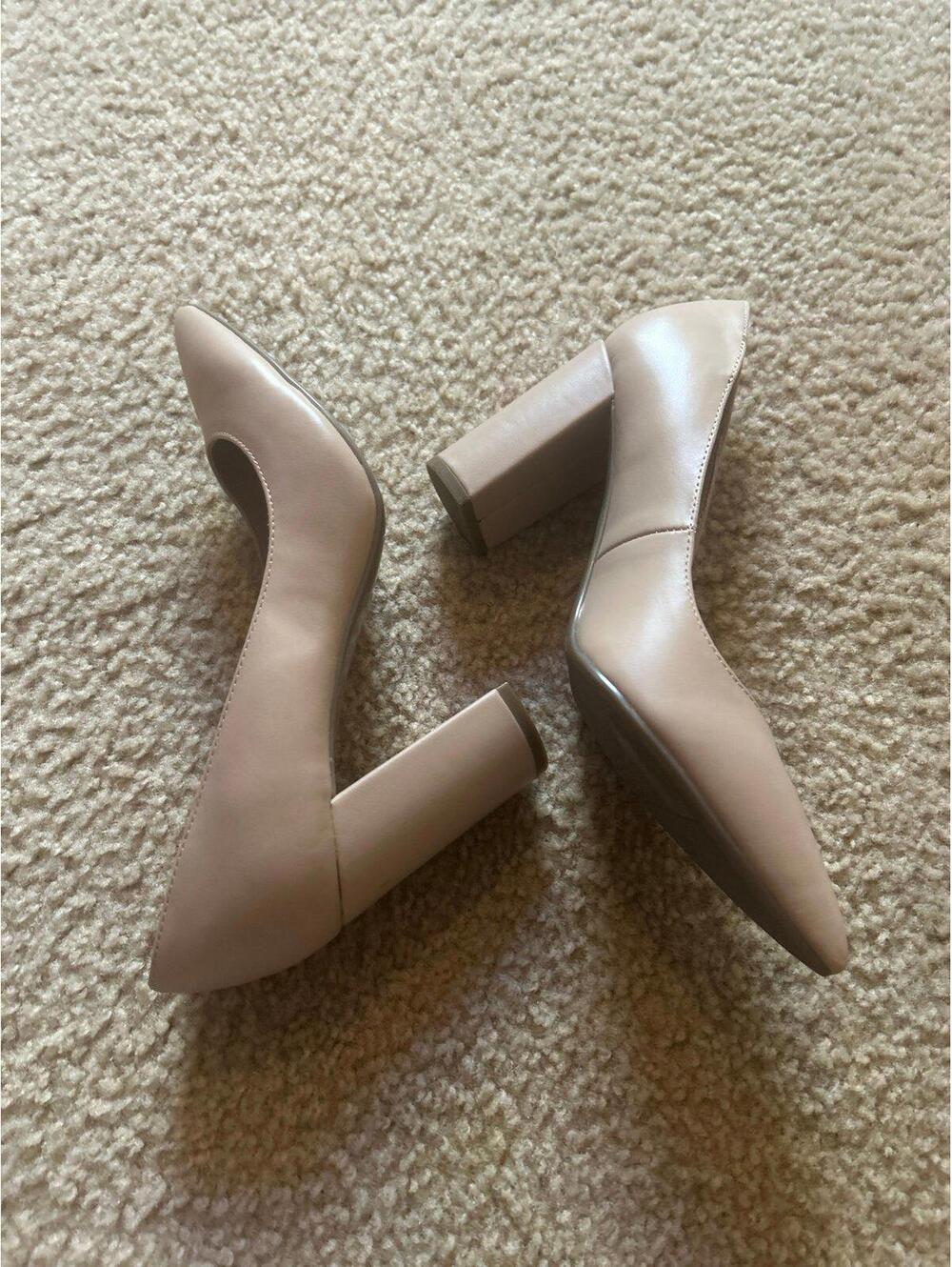 A25 Marc fisher heels size 8.5 81/2 medium - Picture 4 of 6